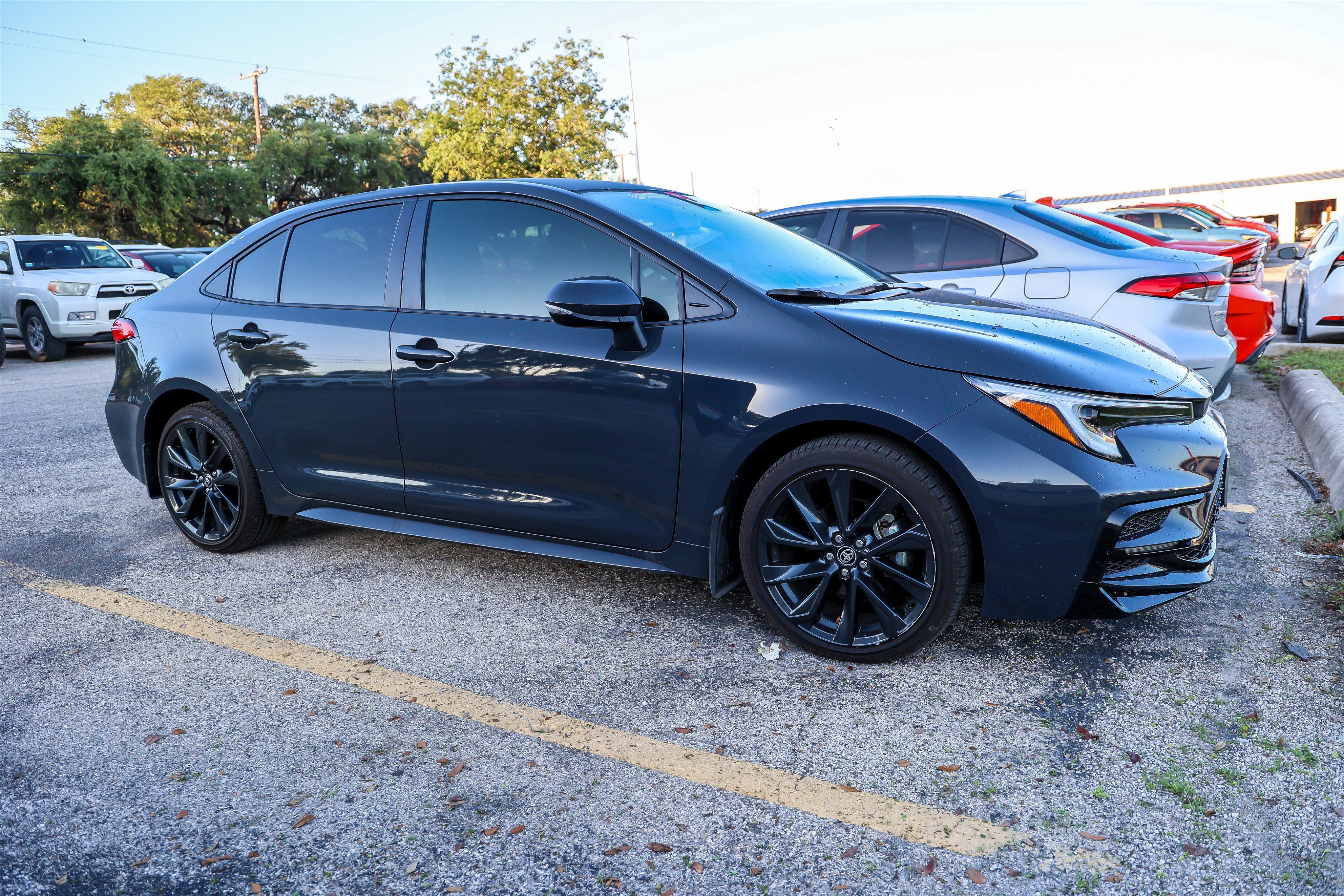 Used 2026 Toyota Corolla SE w/ SE Premium Package FWD image 7
