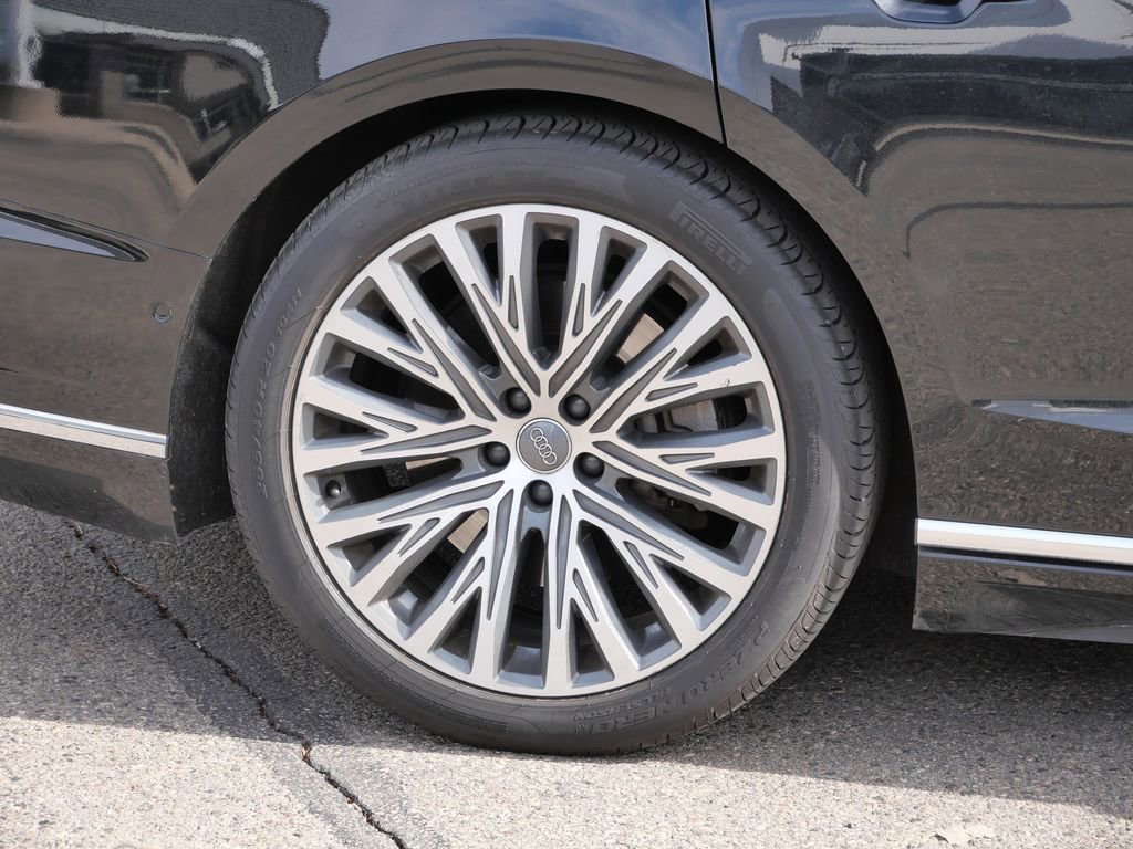 Used 2019 Audi A8 L 3.0T w/ Luxury Package image 15
