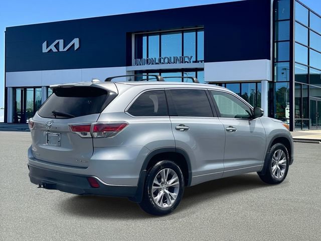 Used 2015 Toyota Highlander XLE image 6