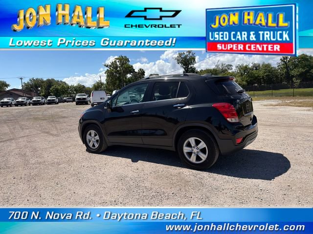 Used 2017 Chevrolet Trax LT w/ LT Convenience Package FWD image 6