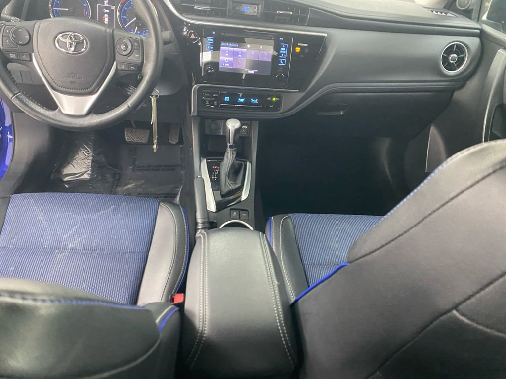 Used 2017 Toyota Corolla SE image 11