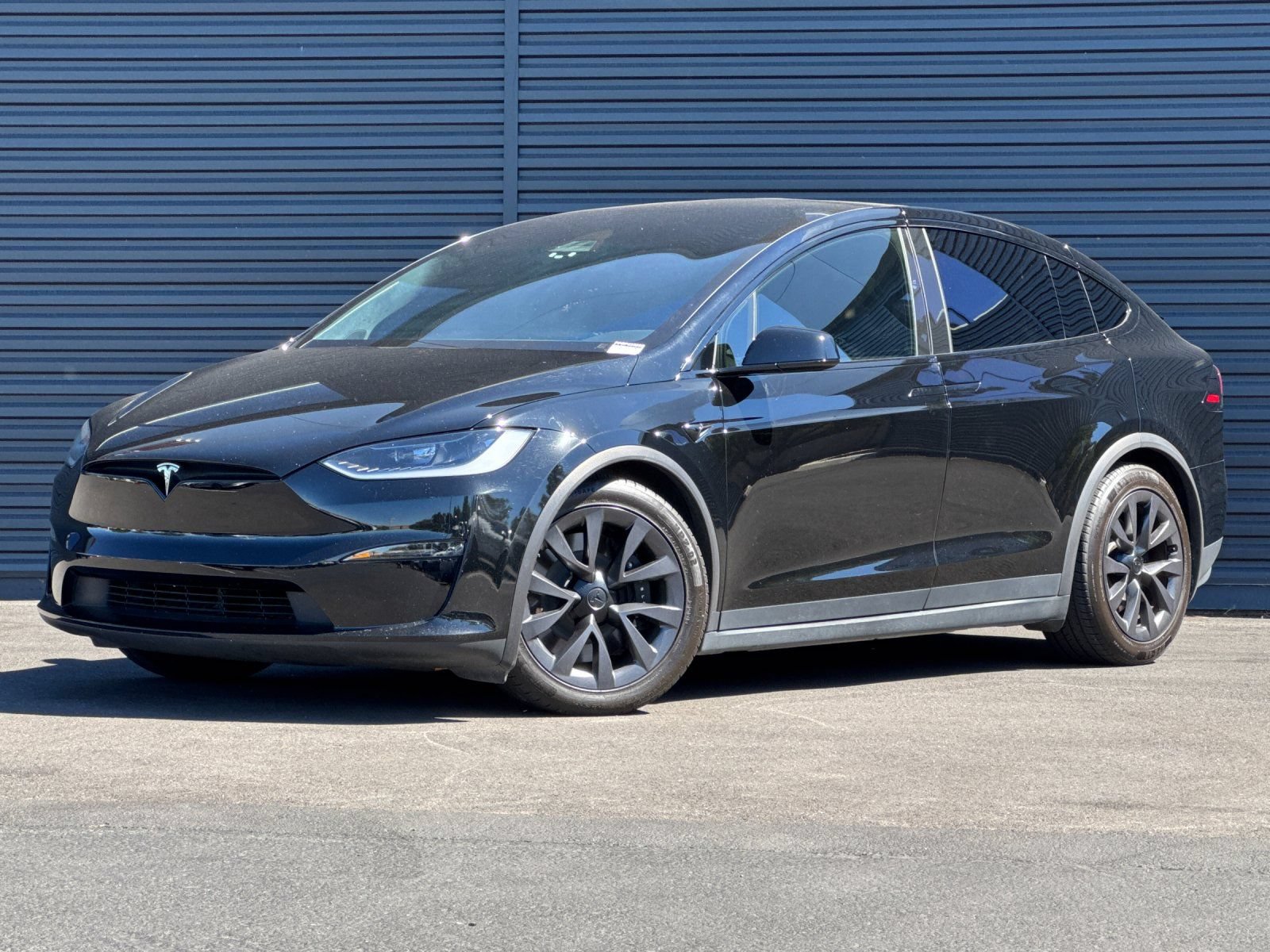 Used 2024 Tesla Model X AWD/4WD image 1