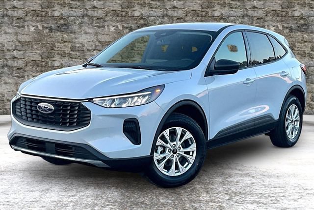 New 2026 Ford Escape Active w/ Tech Pack #1 AWD/4WD image 2