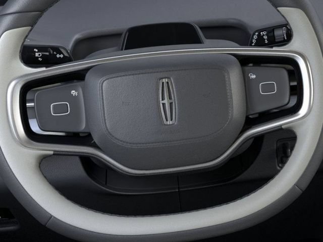 New 2026 Lincoln Navigator Reserve w/ Jet Appearance Package AWD/4WD image 12