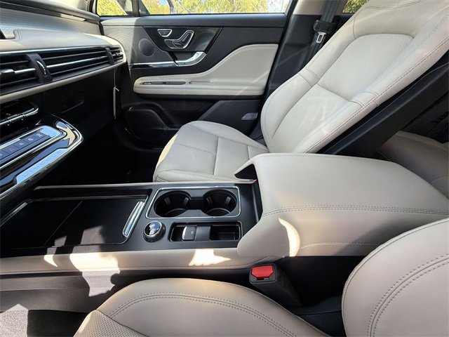 New 2026 Lincoln Corsair Premiere image 21