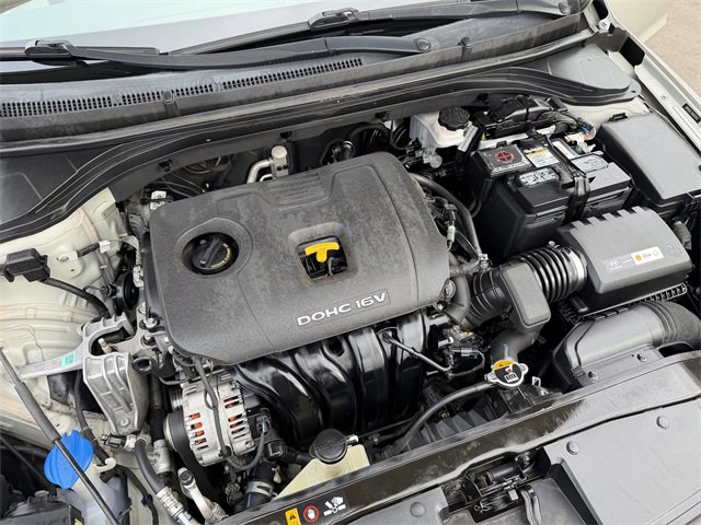 Used 2017 Hyundai Elantra SE image 24