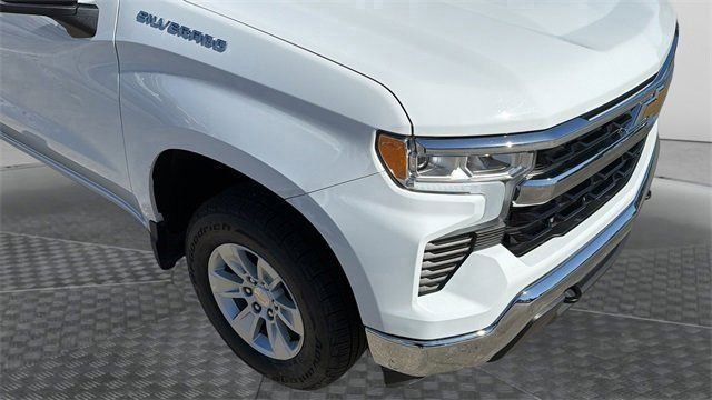 Used 2025 Chevrolet Silverado 1500 LT image 10