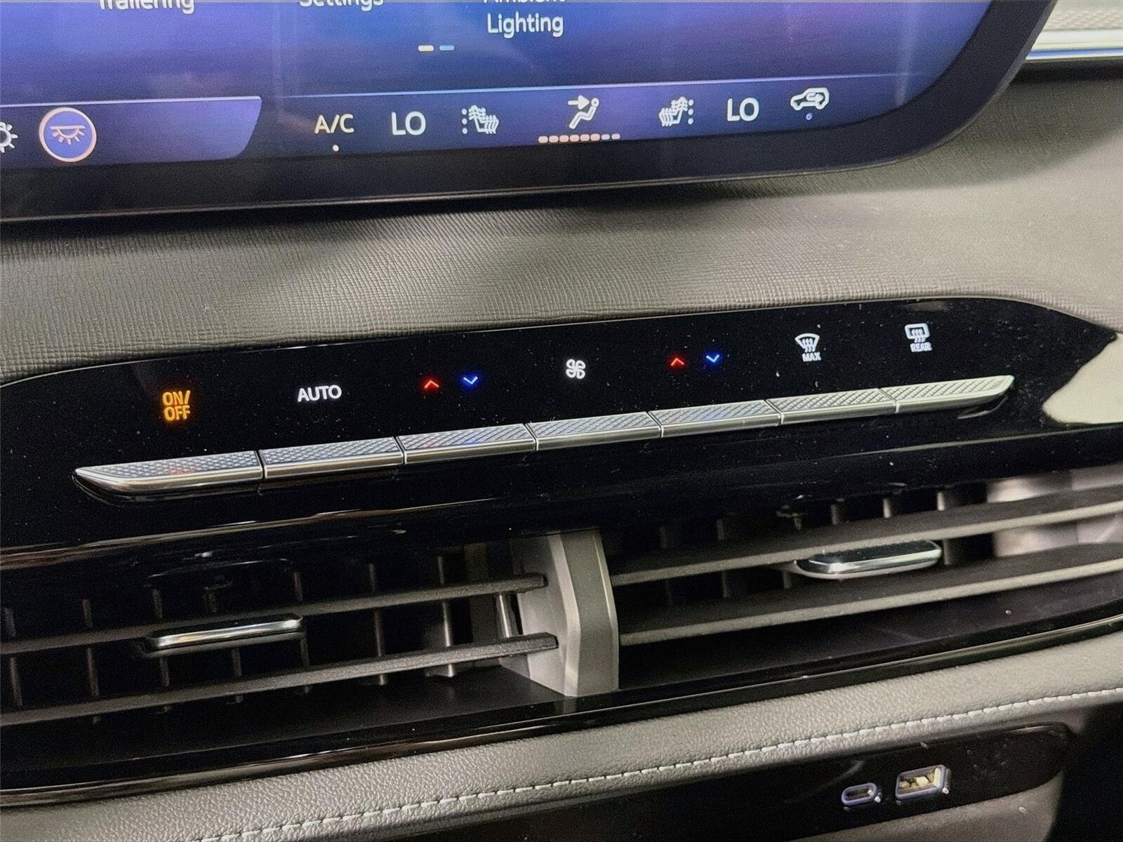 New 2026 Buick Enclave Sport Touring FWD image 17