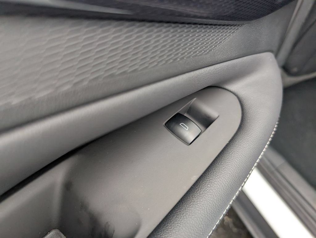 New 2026 Chevrolet Blazer EV LT AWD/4WD image 11