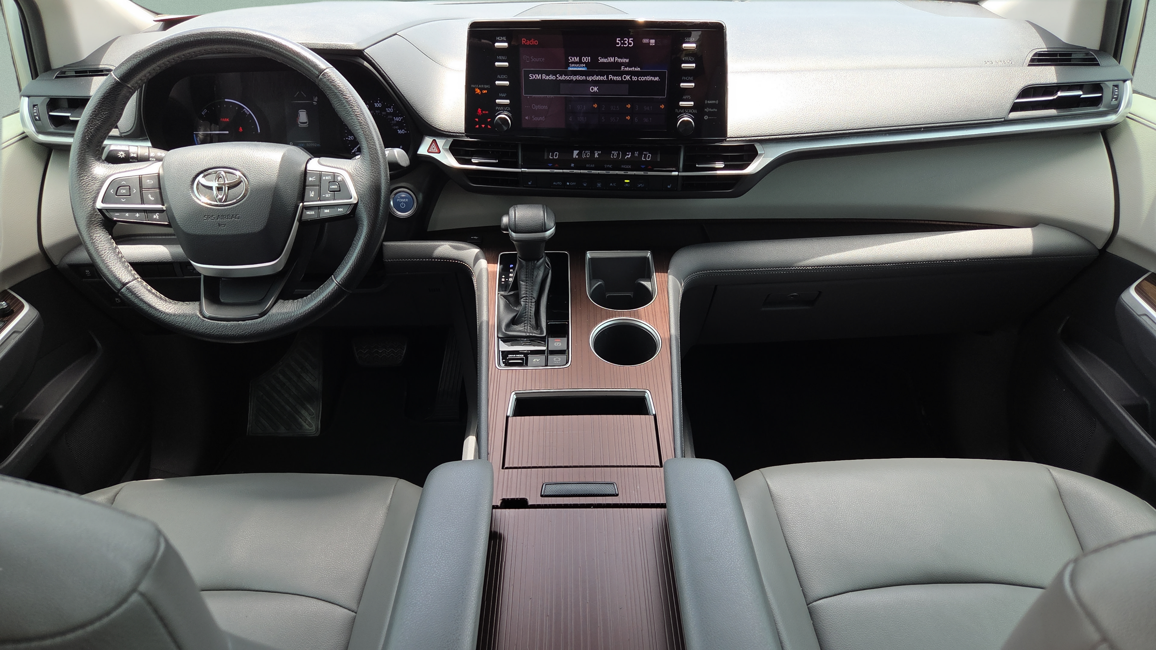 Certified 2021 Toyota Sienna XLE FWD image 14