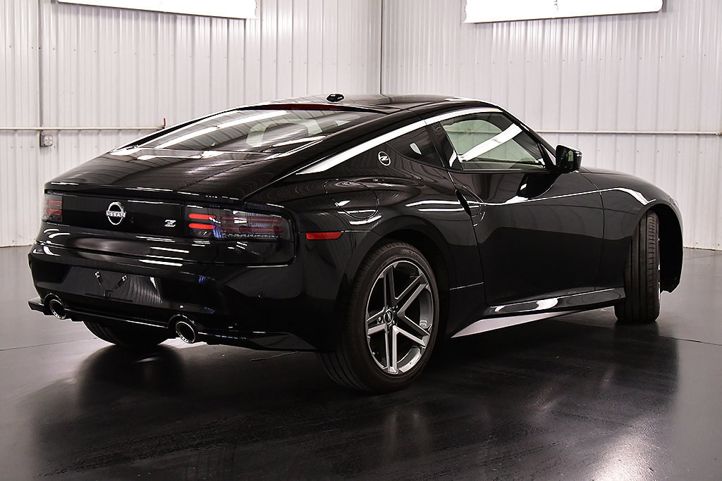 Used 2026 Nissan Z Sport w/ Floor Mat Package RWD image 7