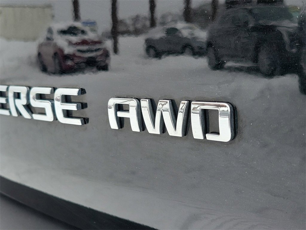 Used 2023 Chevrolet Traverse LT w/ LPO, Floor Liner Package image 7