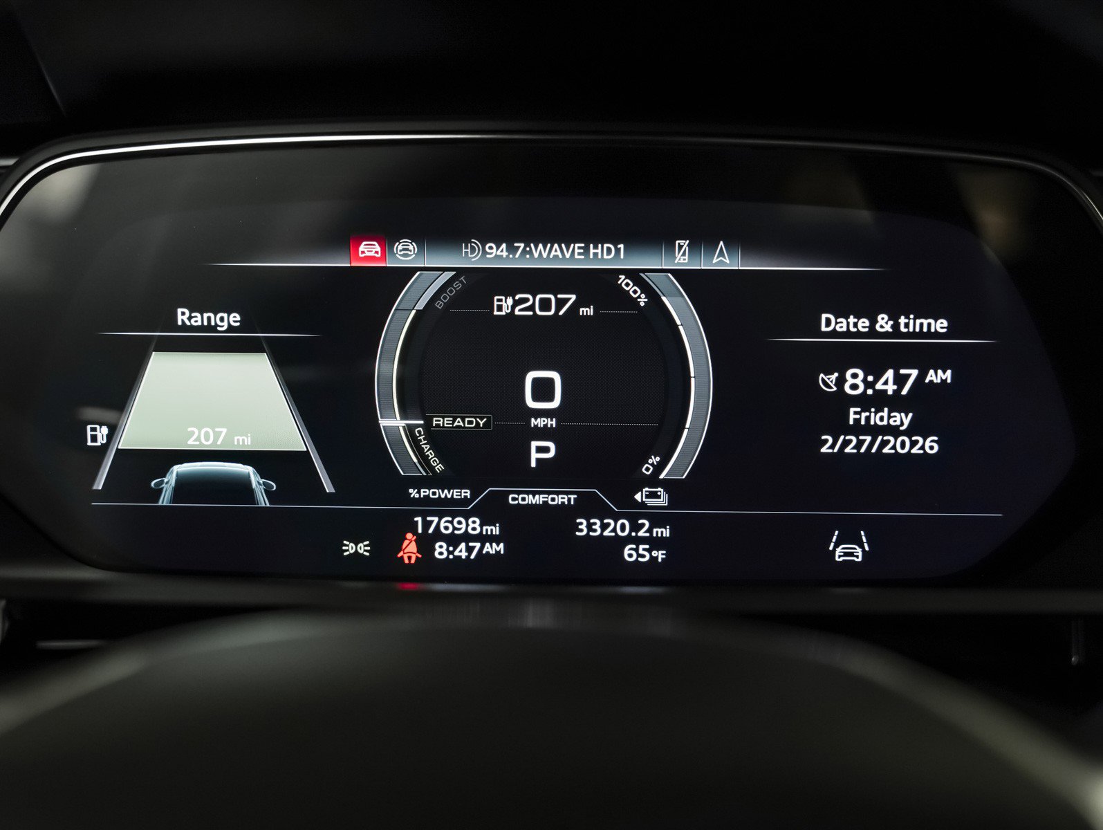 Used 2024 Audi Q8 e-tron Premium Plus image 16