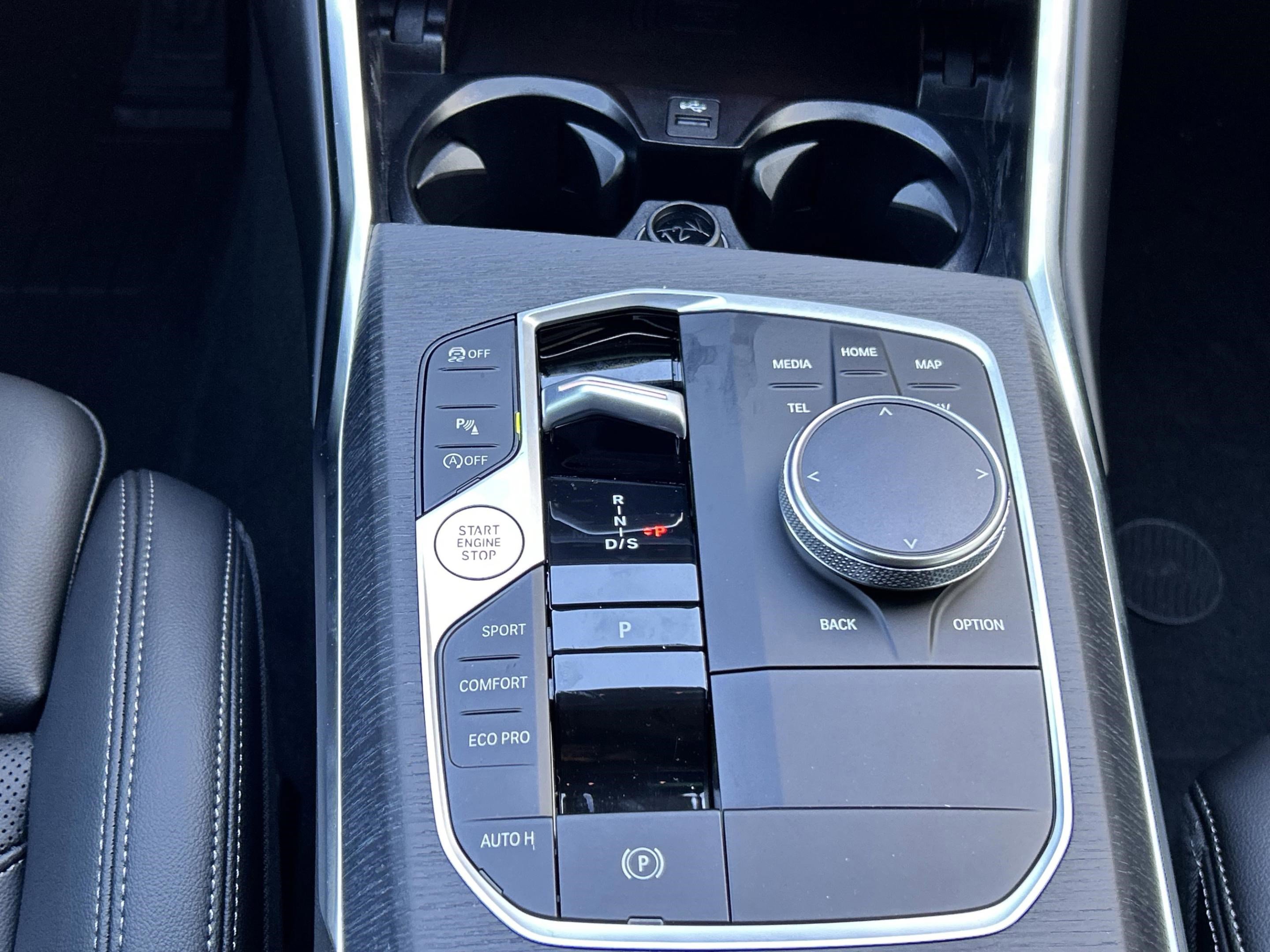 Used 2026 BMW 330i Sedan w/ M Sport Package image 19