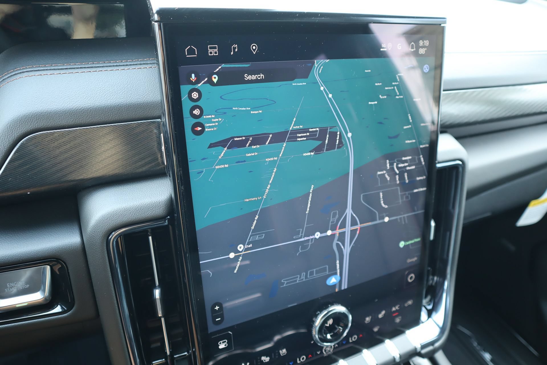 New 2026 GMC Yukon XL AT4 w/ AT4 Premium Plus Package AWD/4WD image 9