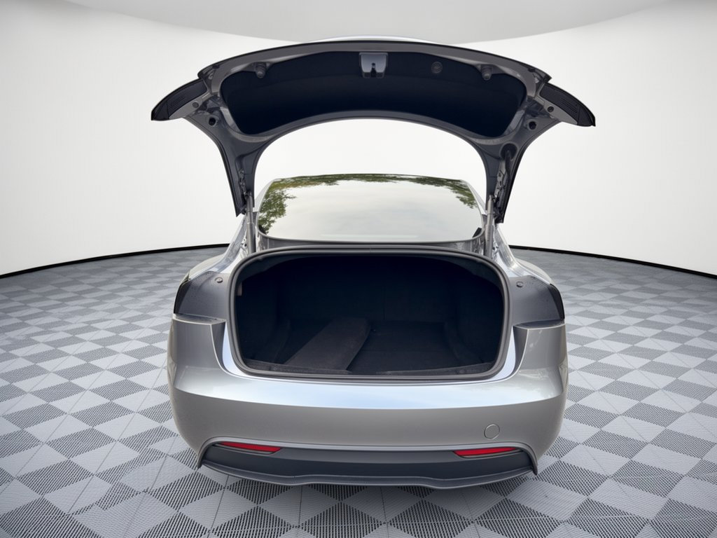 Used 2025 Tesla Model 3 Long Range RWD image 26