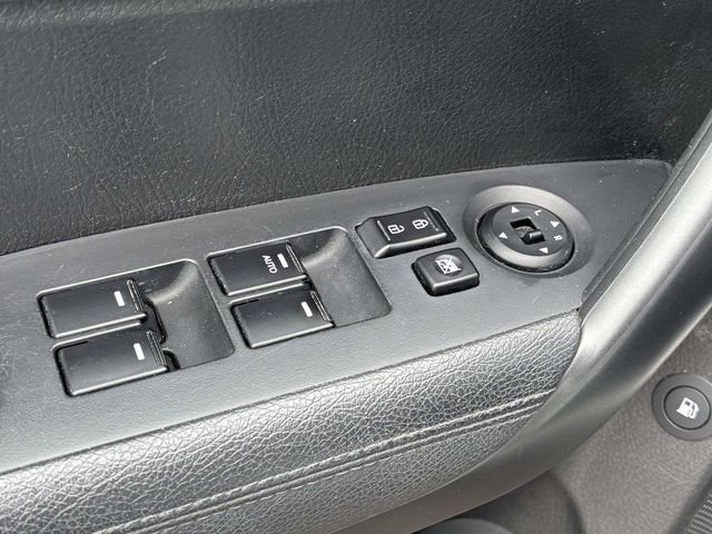 Used 2013 Kia Sorento LX image 9