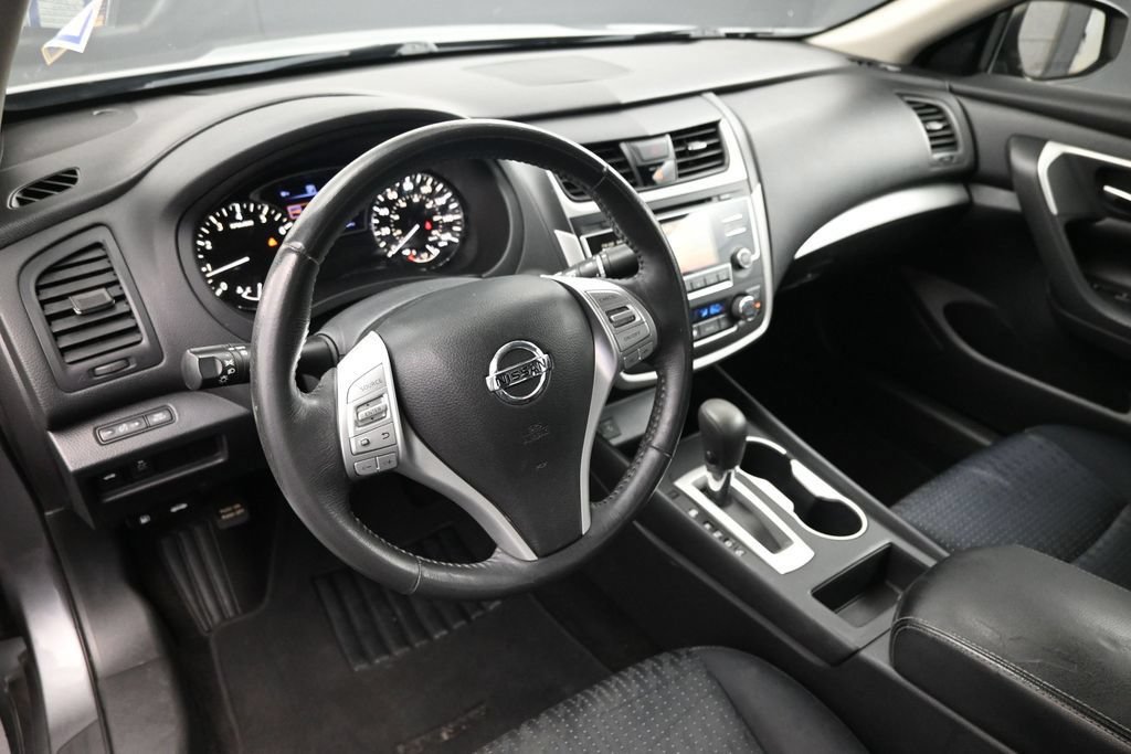 Used 2017 Nissan Altima 2.5 SV w/ Convenience Package FWD image 20