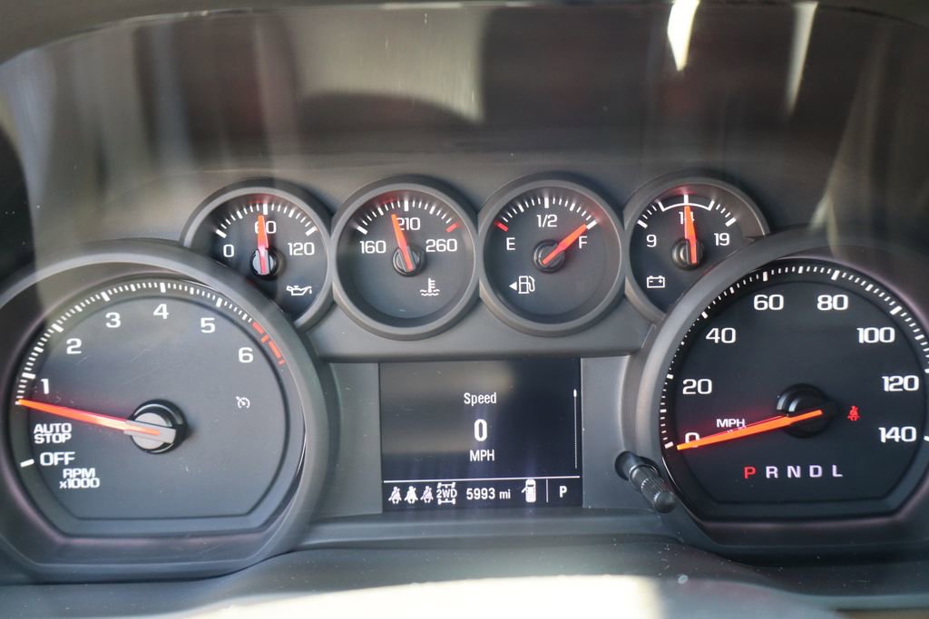 Used 2025 Chevrolet Silverado 1500 Custom Trail Boss w/ LPO, Dark Essentials Package image 17