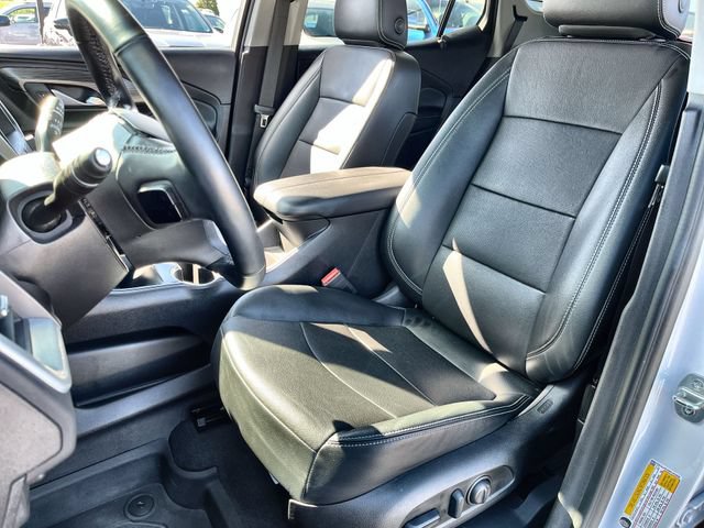 Used 2023 GMC Terrain SLT w/ Tech Package AWD/4WD image 14