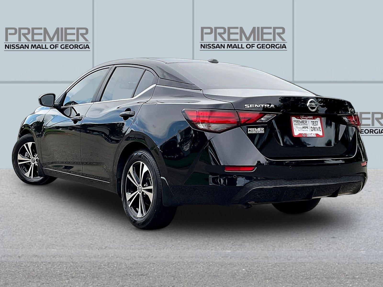 Certified 2020 Nissan Sentra SV FWD image 5