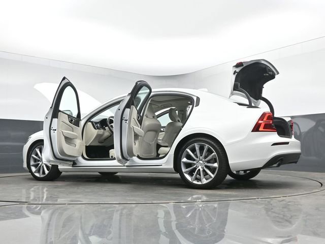 Used 2020 Volvo S60 T5 Momentum FWD image 48