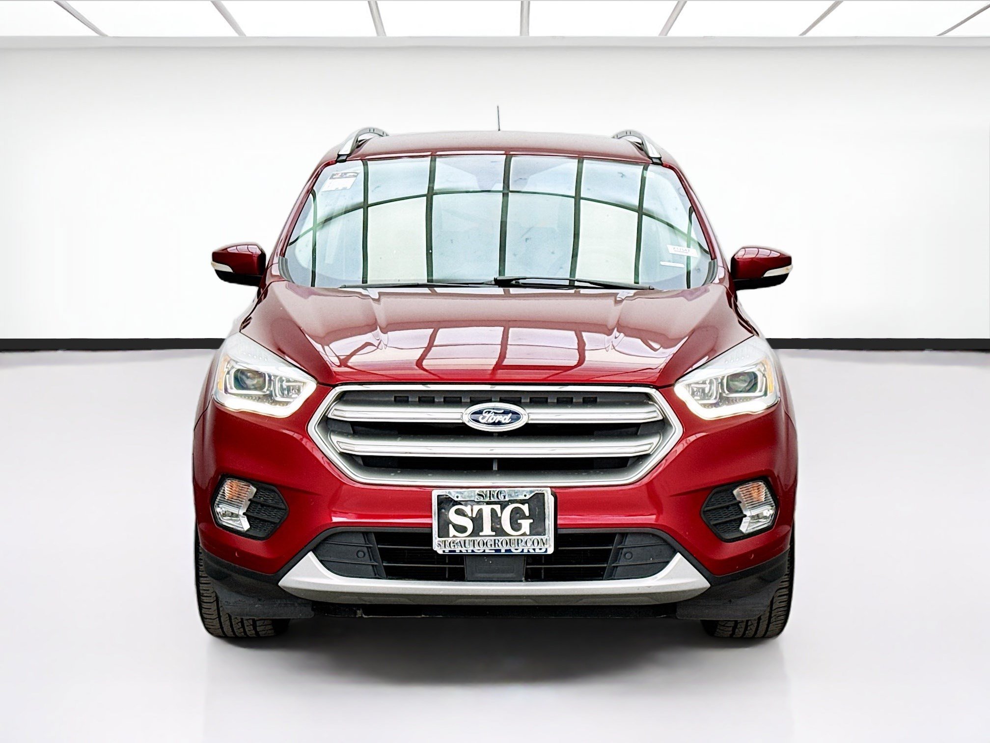 Used 2017 Ford Escape Titanium w/ Equipment Group 301A FWD image 2