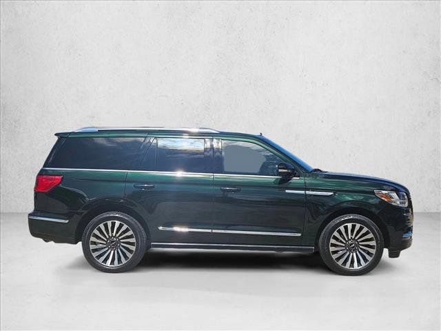 Used 2021 Lincoln Navigator Reserve w/ Luxury Package image 4