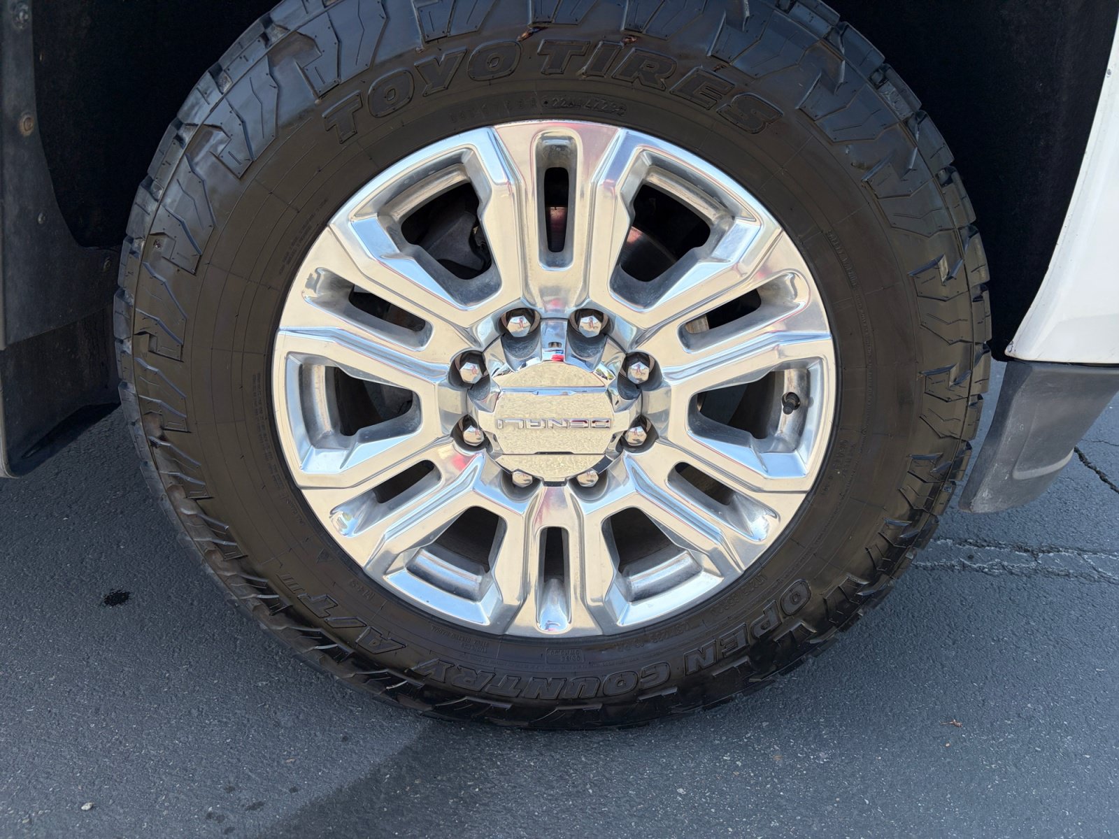 Used 2015 GMC Sierra 3500 SLT w/ Duramax Plus Package AWD/4WD image 30
