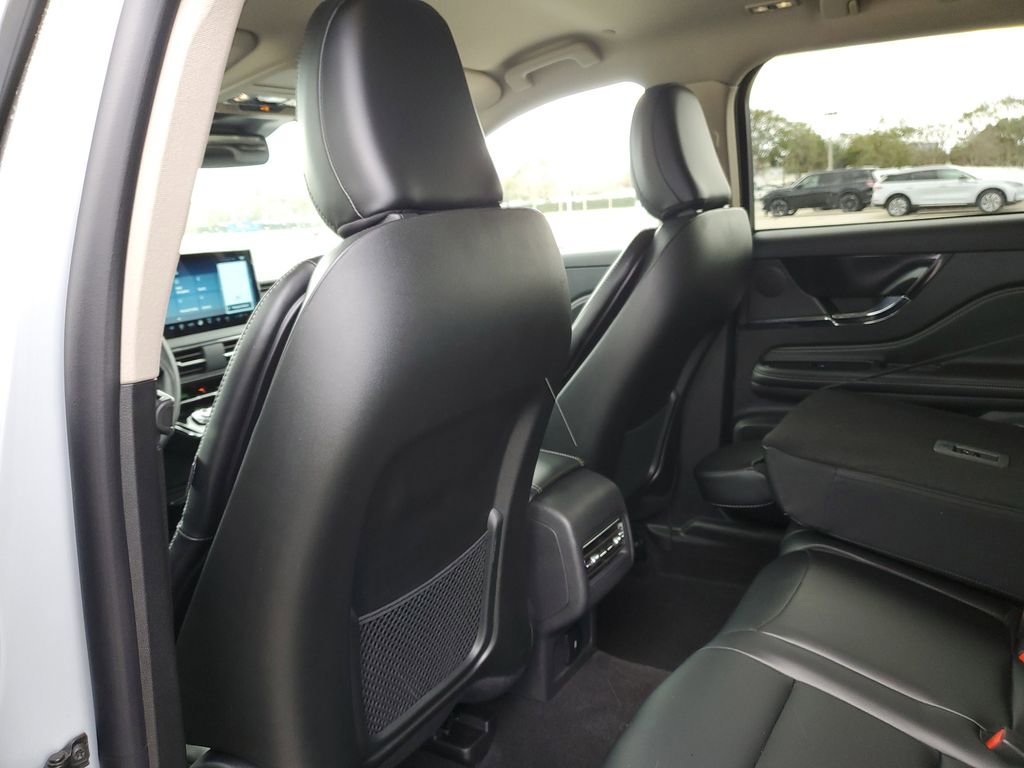 New 2026 Lincoln Corsair Premiere FWD image 10