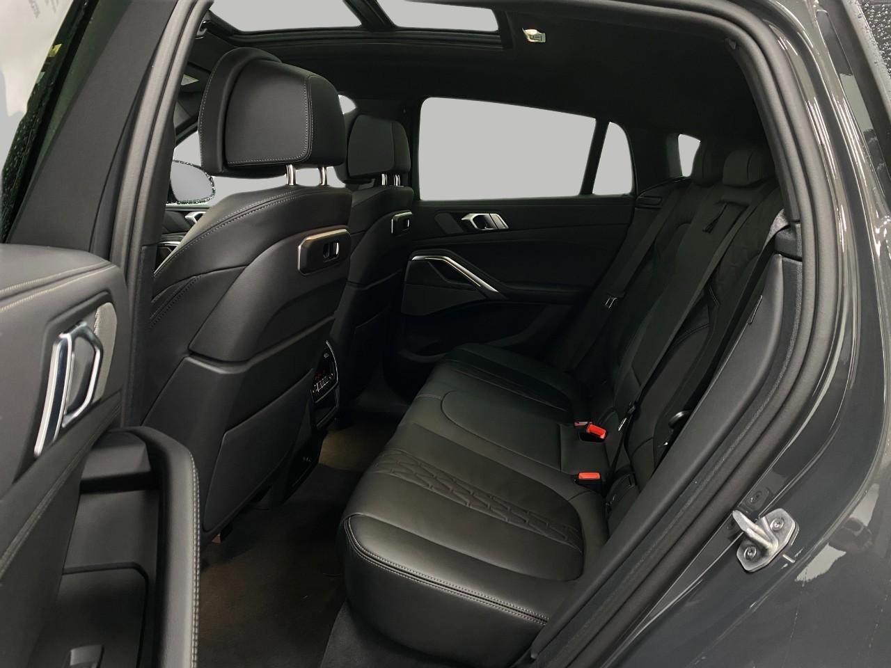 New 2026 BMW X6 xDrive40i AWD/4WD image 30