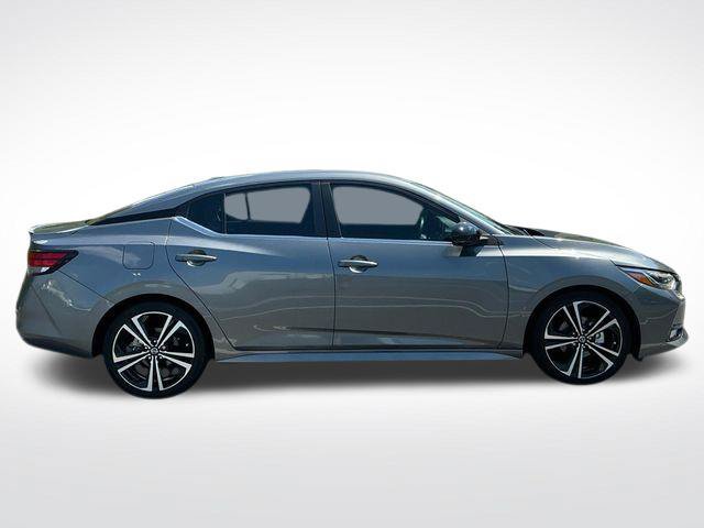 Used 2023 Nissan Sentra SR w/ SR Premium Package FWD image 9