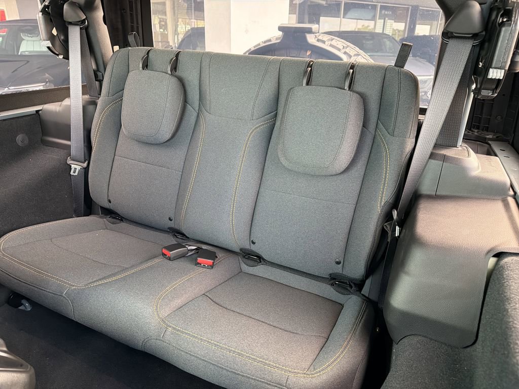 Used 2024 Jeep Wrangler Sport S image 16