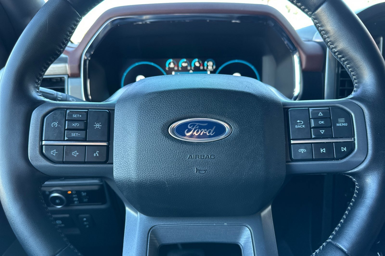 Used 2023 Ford F150 Lariat image 22