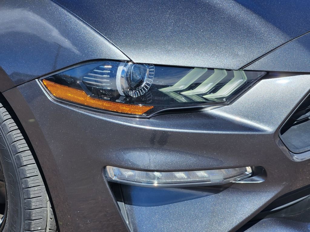 Used 2018 Ford Mustang Coupe image 28