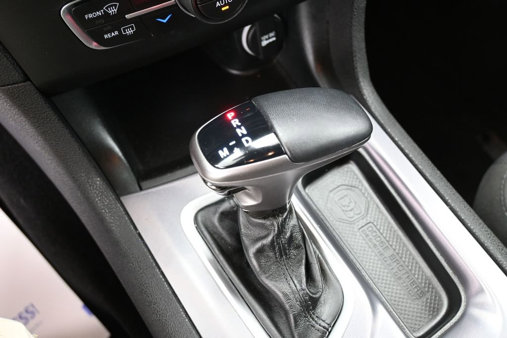 Used 2019 Dodge Charger SXT AWD/4WD image 27