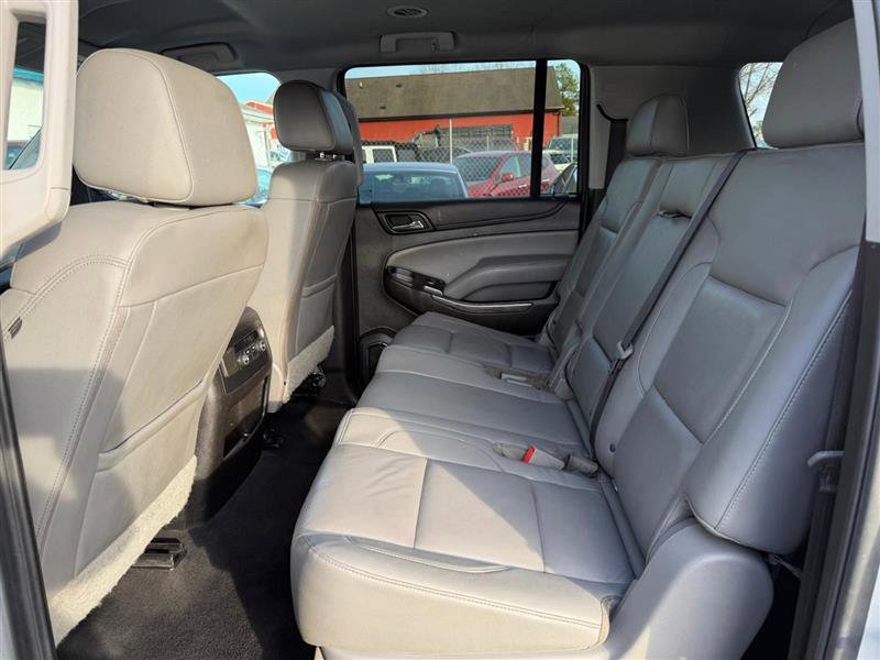 Used 2019 Chevrolet Suburban LT image 14