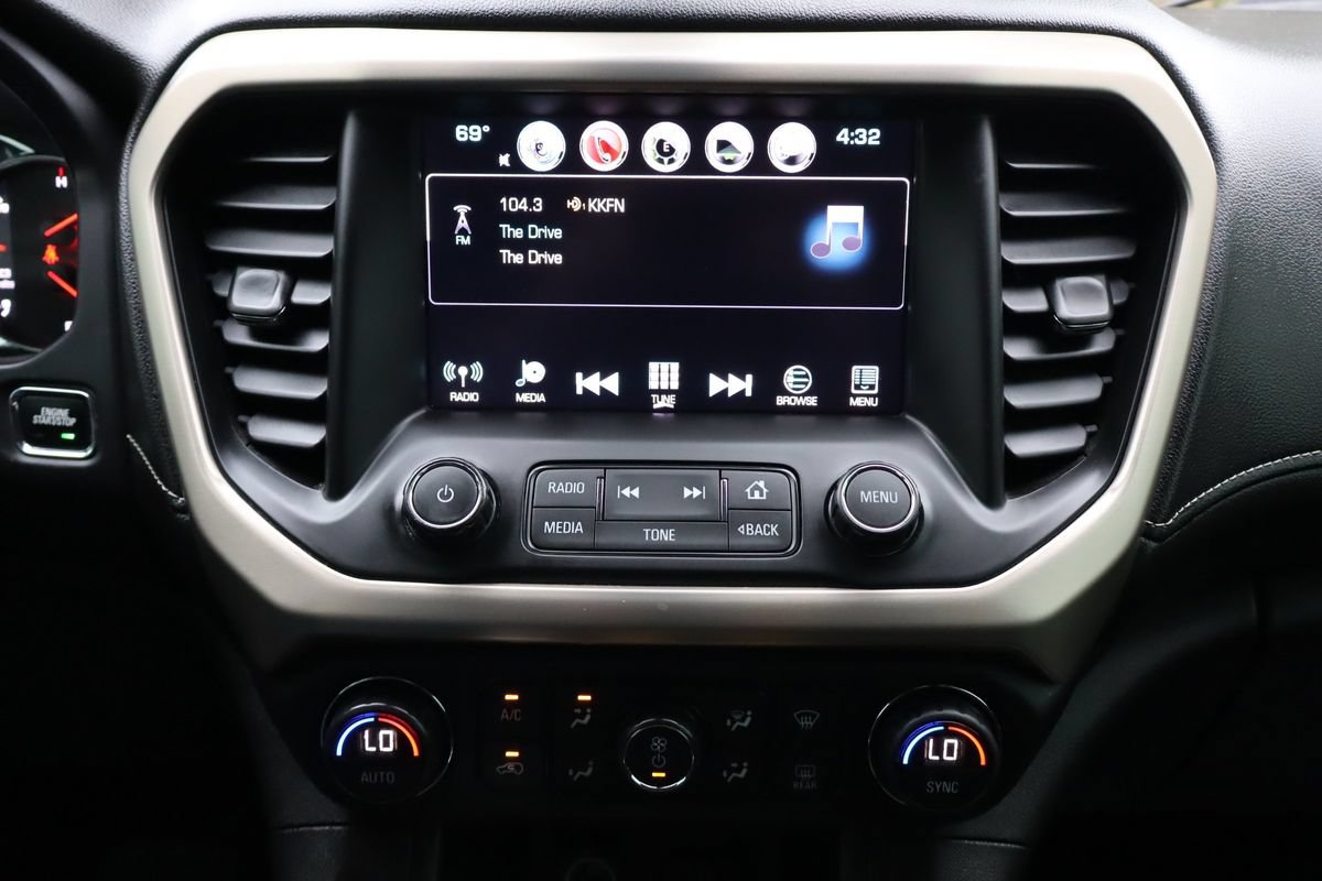 Used 2017 GMC Acadia Denali AWD/4WD image 36