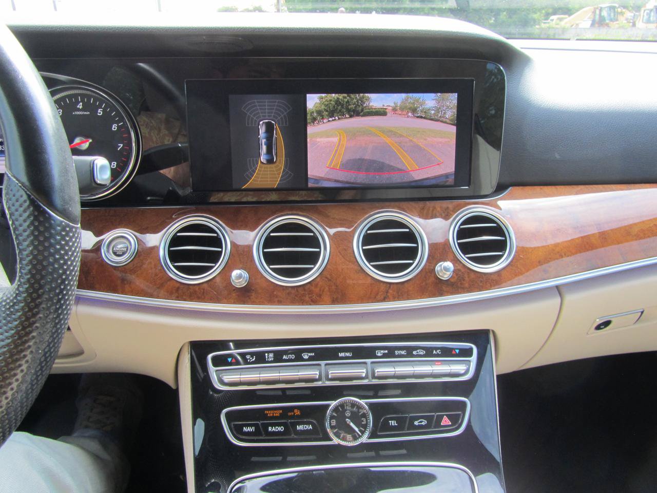 Used 2017 Mercedes-Benz E 300 image 16