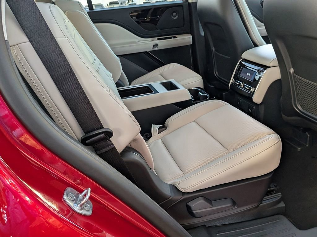 New 2026 Lincoln Aviator Reserve w/ Jet Appearance Package image 31