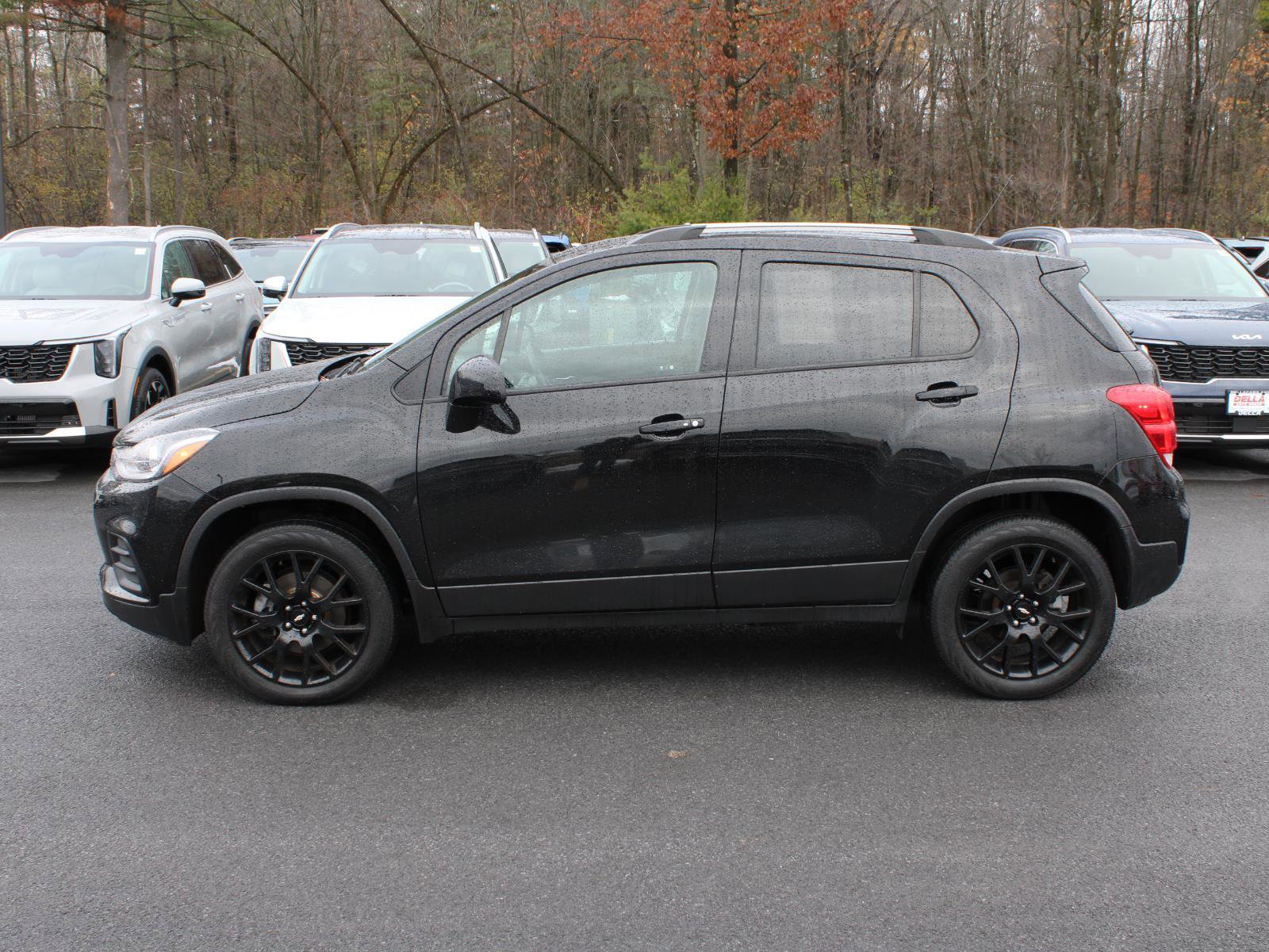 Used 2022 Chevrolet Trax LT w/ Premium Seat Package image 5