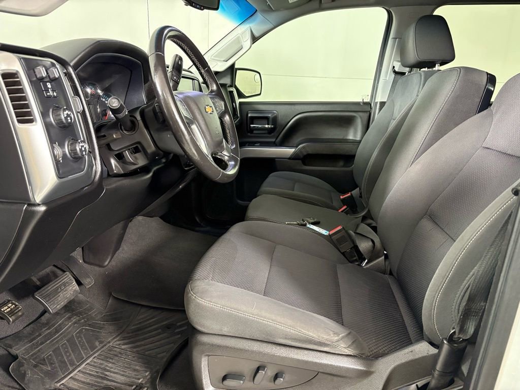 Used 2018 Chevrolet Silverado 1500 LT w/ All Star Edition image 21