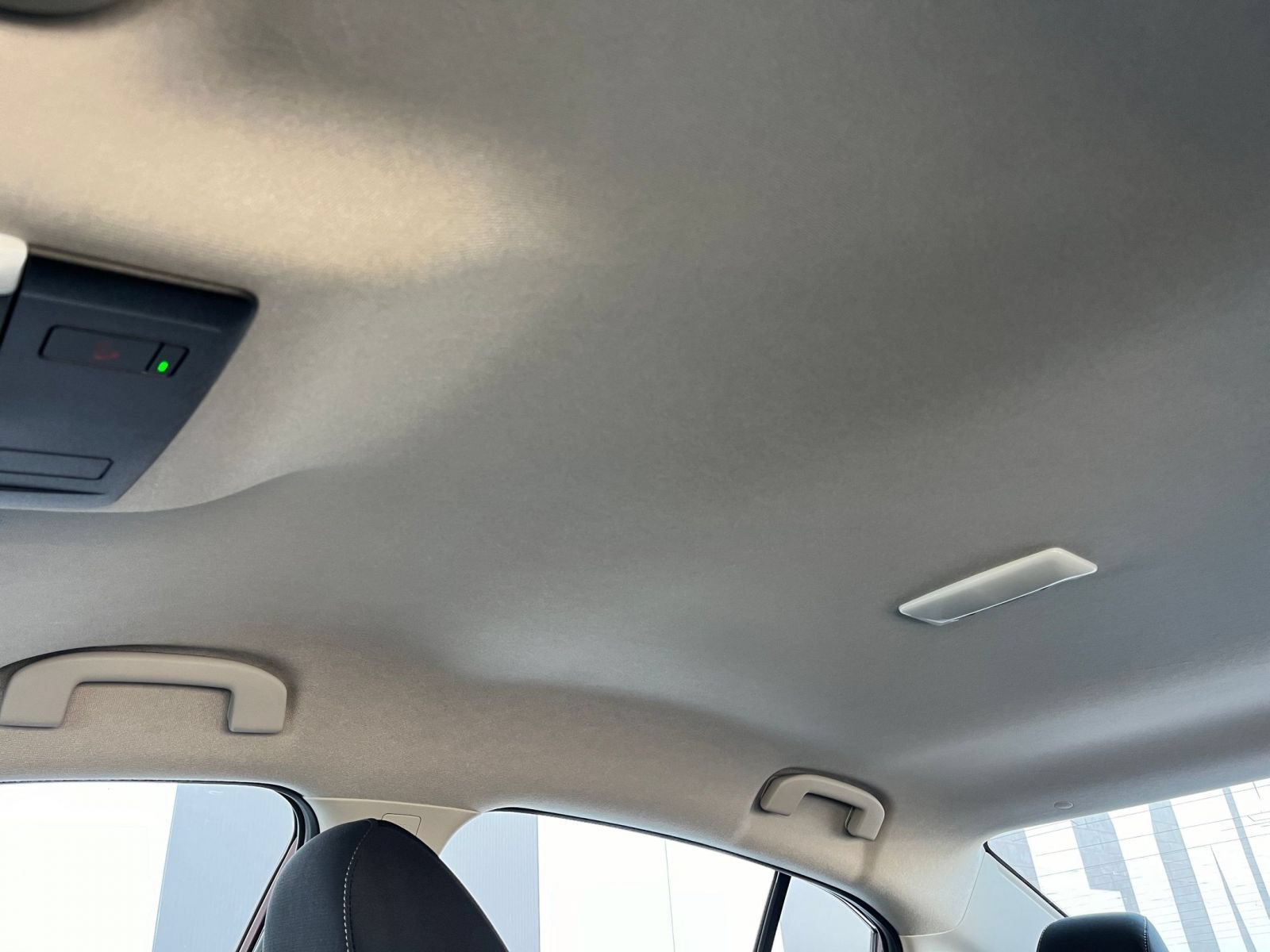 Used 2025 Nissan Sentra SV FWD image 32