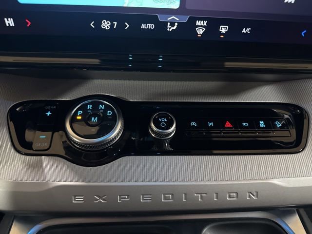 Used 2025 Ford Expedition Max Active image 36