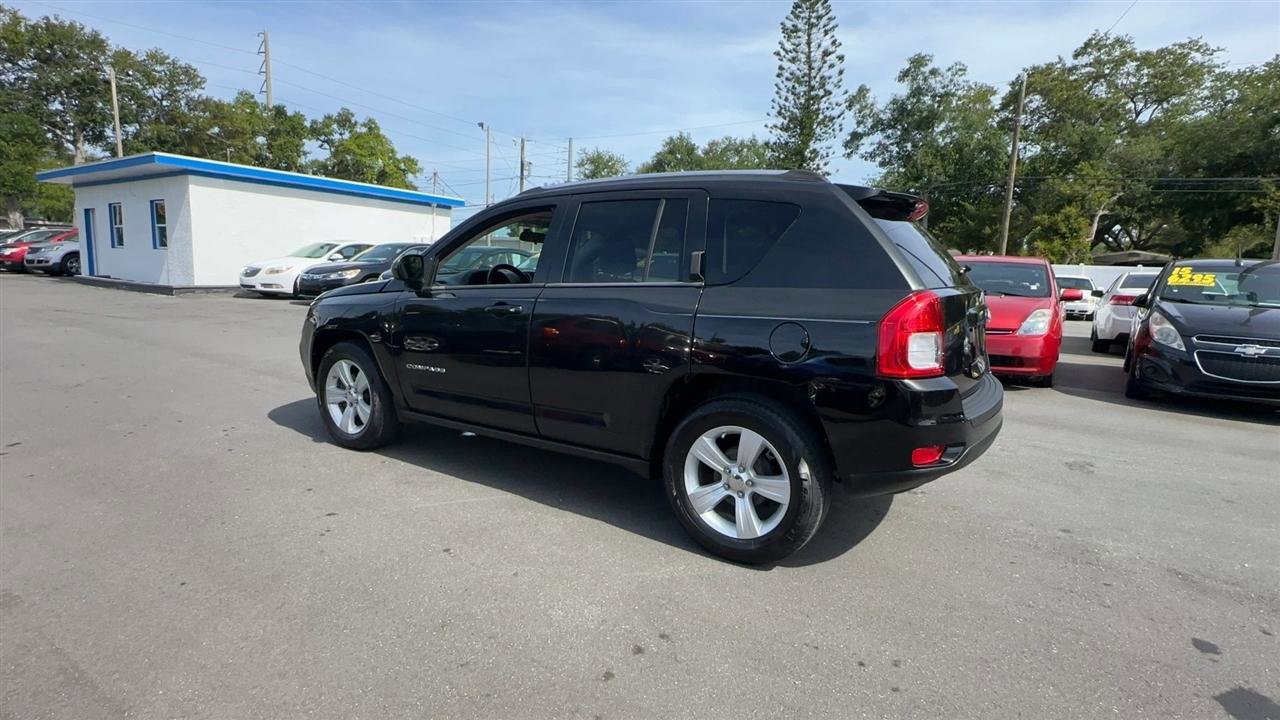 Used 2011 Jeep Compass Sport FWD image 15