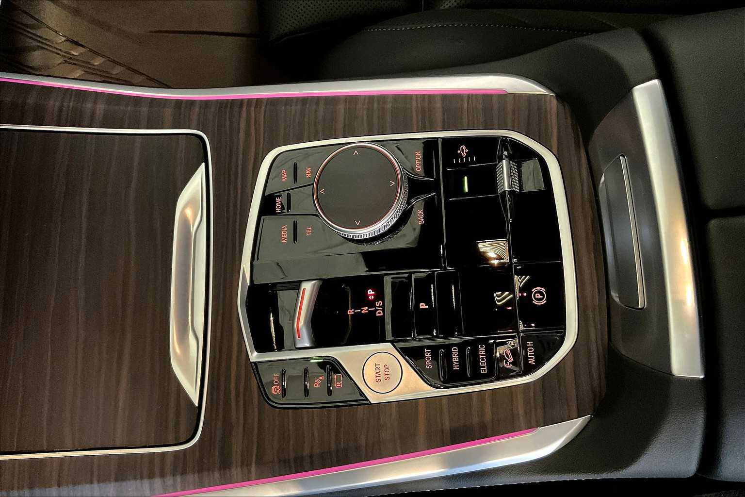 Certified 2024 BMW X5 xDrive50e w/ Parking Assistance Package image 15