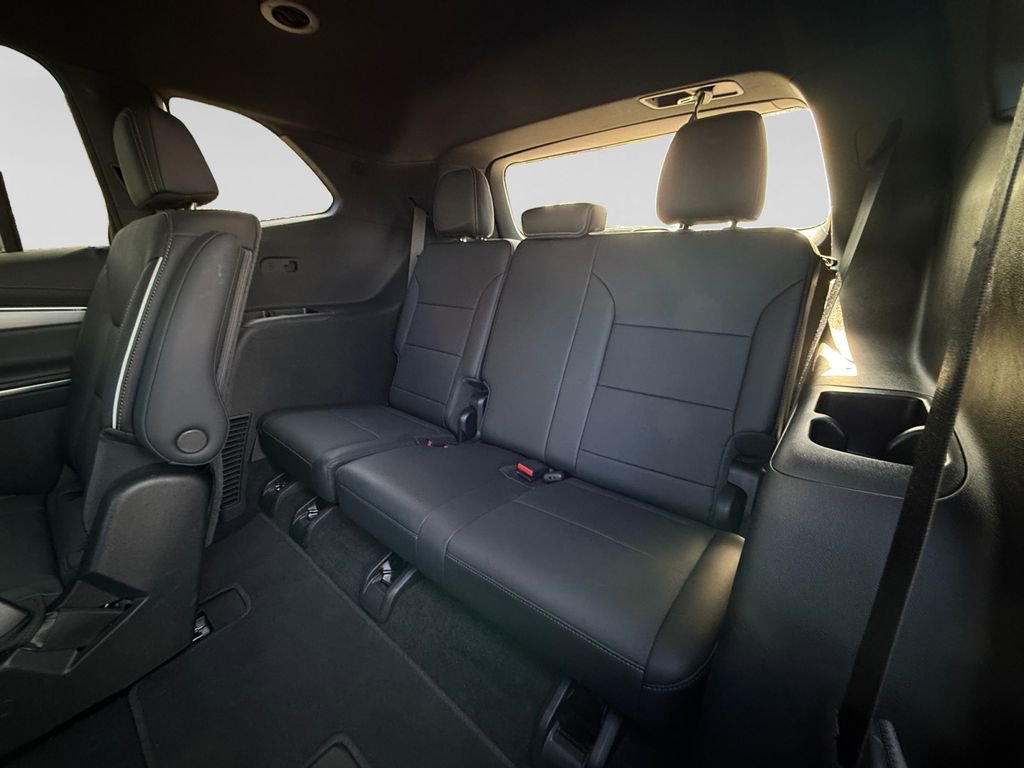 Used 2025 Buick Enclave Preferred image 16
