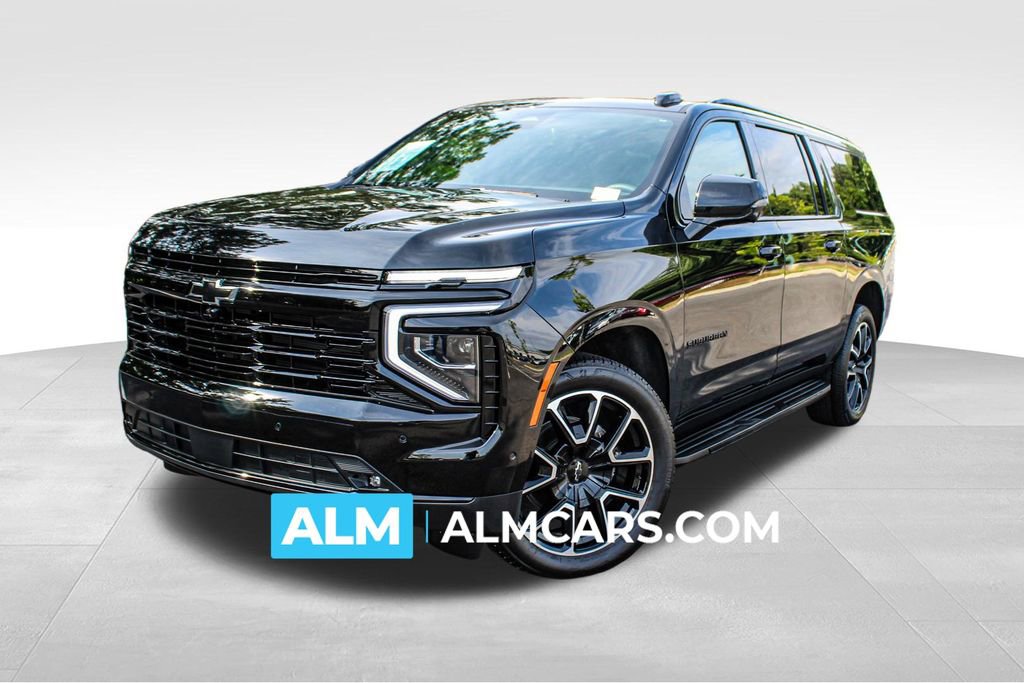 Used 2026 Chevrolet Suburban RST w/ Comfort Package AWD/4WD image 1