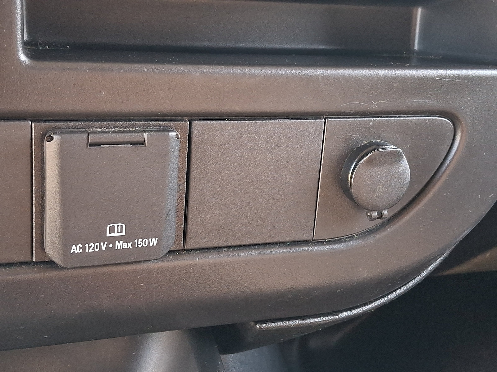 Certified 2025 GMC Savana 2500 w/ Driver Convenience Package RWD image 23