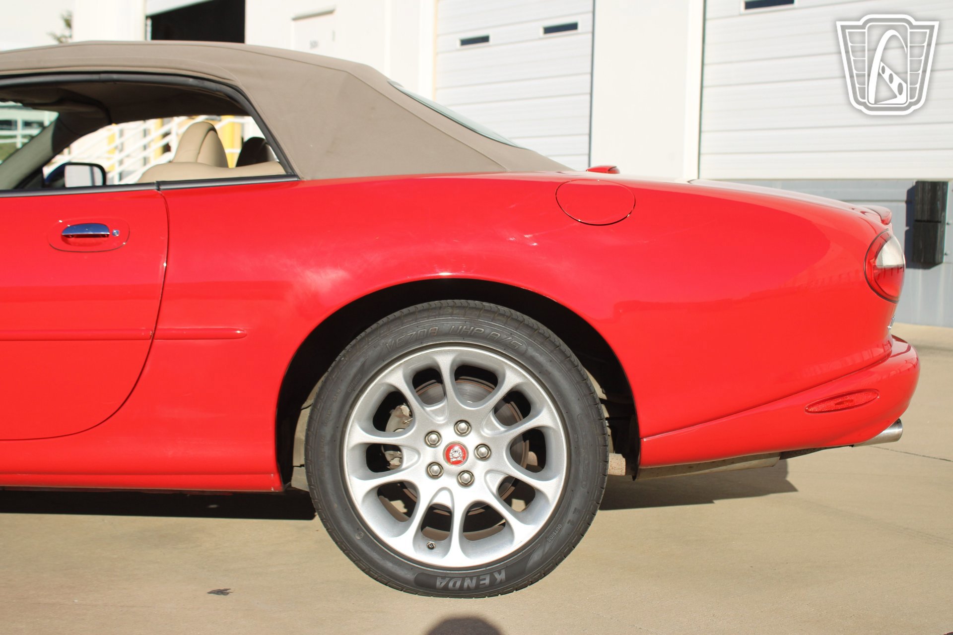 Used 2000 Jaguar XK8 Convertible image 38